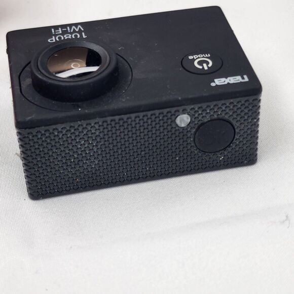 Naxa  NDC-407 1080p Camera Witha Small Mount Cover - Picture 3 of 8